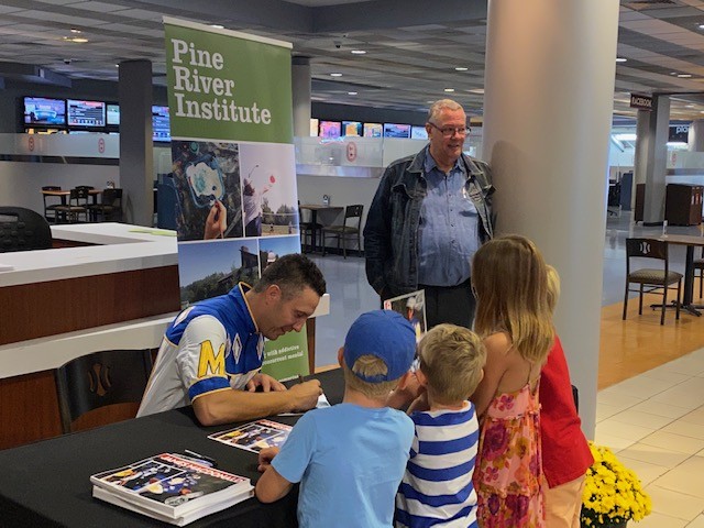 Kids at PRI checking the horse riding competition