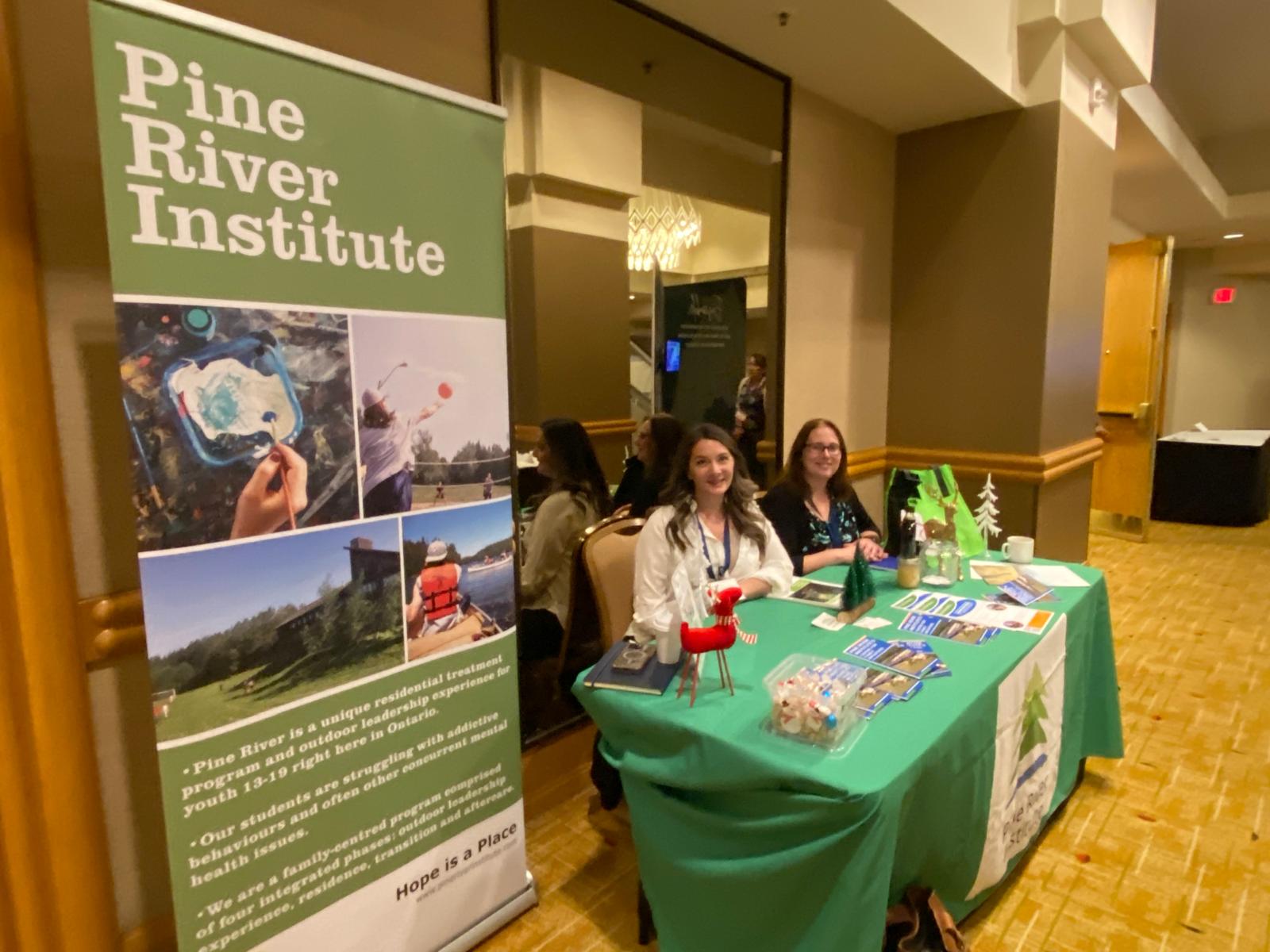 Amanda Ragazzon, Admissions and Community Outreach Director (L) and Jennifer Bingley, Research Manager, at CMHO conference in Toronto.